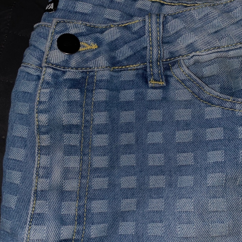 FASHION NOVA MOM SHORTS